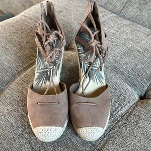 Dolche Vita womens wedges size 6